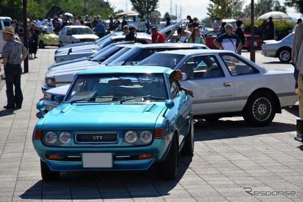 00gtが5台も まさかの ラーダ もお目見え 昭和の名車がズラリ 37枚目の写真 画像 Car Care Plus