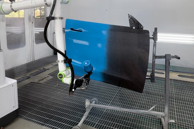 車体整備の現場で「AI塗装ロボット」導入が進む台湾…テスラ認定工場やトヨタ系ディーラーで稼働 画像