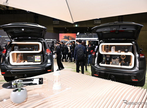 新旧2台の日産『エクストレイル』がコーヒー＆レコードで“チル”なカスタマイズ…東京オートサロン2025 画像