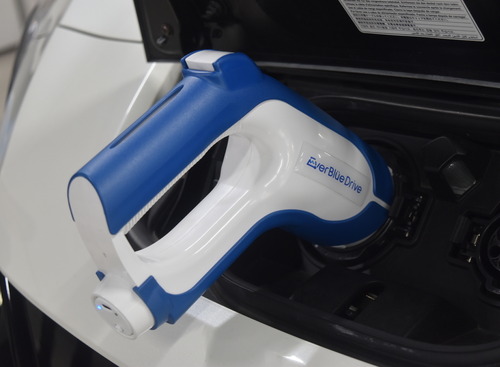 わずか30秒でEV・PHEVバッテリーの診断が可能…三洋貿易が高速バッテリー診断機「ETX010」を発表 画像
