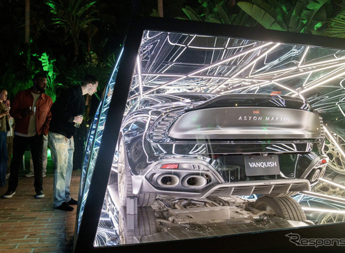 アストンマーティン『ヴァンキッシュ』が巨大な光彫刻のアート作品に 画像