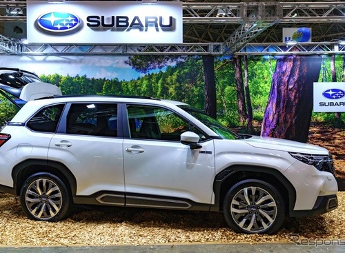 スバルが初出展し“愛犬と一緒の楽しいカーライフ”を提案　新型フォレスター展示も、一番伝えたいことは？…インターペット2025 画像