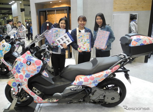 【東京モーターサイクルショー2017】女子大生がバイクのボディをラッピングデザイン、昭和女子大学とBMWがコラボ 画像