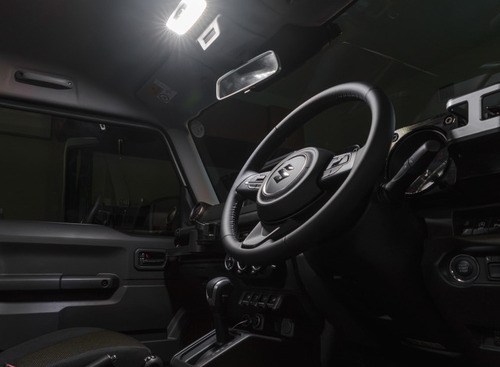 簡単取り付け、タッチ操作で色味・明るさ調整可能、『ジムニー』シリーズ専用「LEDルームランプ」発売 画像