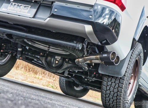 三菱『トライトン』のテールをカーボンで締める！ HKS「リーガマックス・トレイルマスター」登場 画像