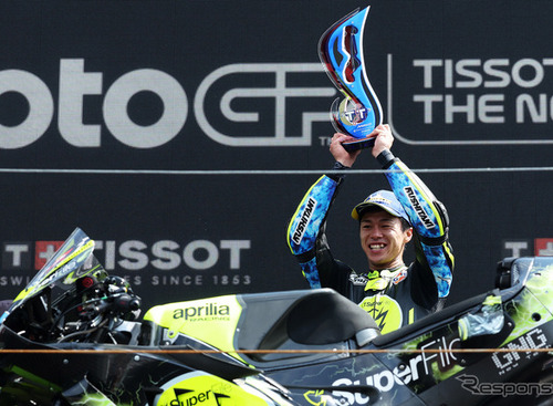 オートバイ世界選手権「MotoGP」で小椋選手初優勝、日本勢22年ぶり快挙［新聞ウォッチ］ 画像