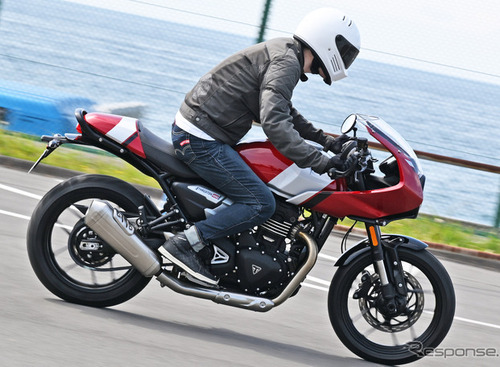 普通二輪免許で乗れる＆80万円台で買えるトライアンフ！  ネオレトロなカフェレーサー『スラクストン400』 画像