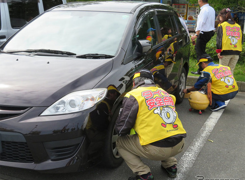 【実態調査】ダンロップが全国タイヤ点検を実施…なんと4割のクルマが整備不良 画像