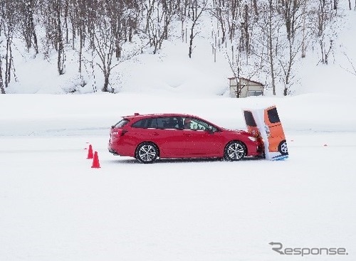 「雪道」では効果を発揮できない？！自動ブレーキの雪上性能とは 画像