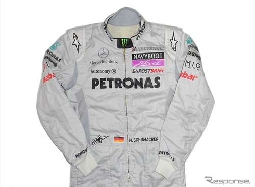 【鈴鹿ファン感謝デー】シューマッハのレーシングスーツは102万円！プレミアムショップ開設　 画像