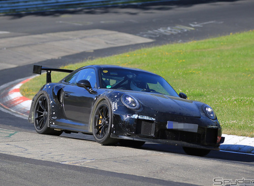 ニュルの怪物！710馬力のポルシェ『911 GT2 RS』、シリーズ最強へ 画像