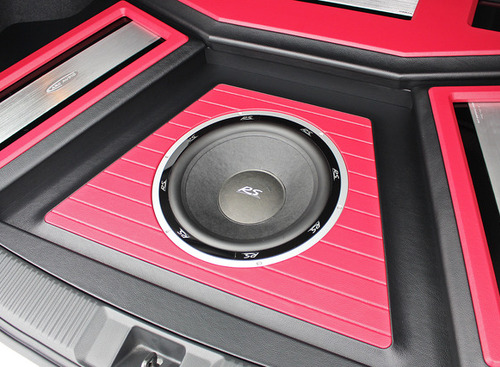【カーオーディオ・マニア】愛車に低音増強ユニット導入したら「サウンドチューニング」が必須！ 画像