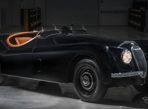 延べ2700時間、11ヶ月に及ぶフルレストアを経てオーナーの元に…1954年製 Jaguar XK120 画像