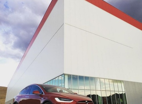 テスラとパナソニック、太陽電池を共同生産へ 画像