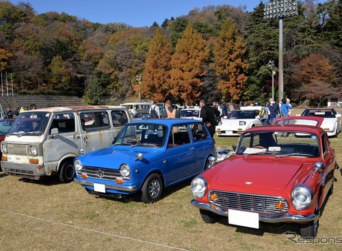 135台のレトロカーに紅葉が映える…青梅宿懐古自動車同窓会2022 画像