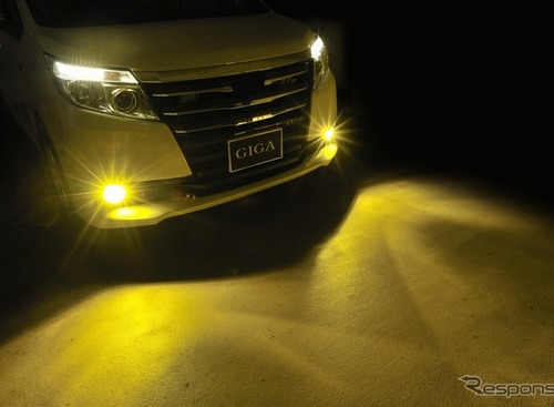 バイカラー＆明るさ追求のイエロー光「LEDフォグバルブ2種」…カーメイト 画像