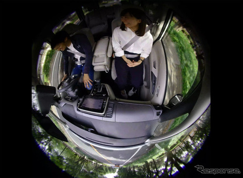 ドラレコ機能付き全天周360度カメラ、カーメイトが発売…同乗者の笑顔も記録 画像