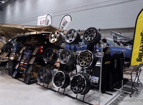 あの“ブラッドレー”は17インチに注目！ 4x4エンジニアリングが最新モデルを展示…群馬パーツショー2023 画像