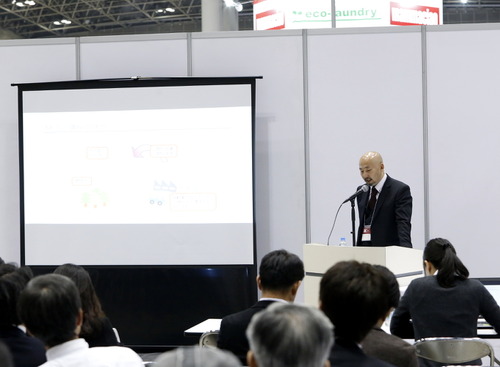 「洗車ソムリエ」尾島氏がセミナー講師として登壇…「高級洗車」誕生のエピソードなどを披露！ 画像