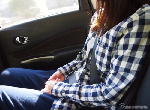 後席シートベルト着用率、依然低水準…一般道路で43.7% 画像