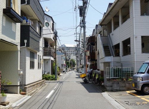 道幅狭い生活道路、法定速度を30km/hに変更へ、警察庁検討［新聞ウォッチ］ 画像