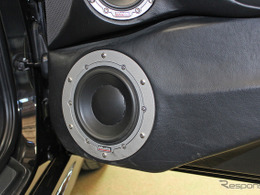 スピーカーのアウター化で得られる“本物の音”とは？ 効果と施工法を解説！［魅惑のハイエンド・カーオーディオ］
