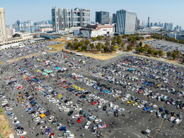 全国から痛車1000台が集結、コスプレイヤーとクルマの“併せ”も　10月18日