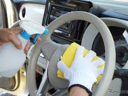 放置した夏の汚れがニオイに変わる前に！ プロ目線で学ぶ車内清掃の正解