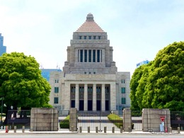 高市首相、冒頭解散表明へ、4月廃止の自動車取得税など先送りも［新聞ウォッチ］