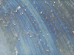 フロントガラスの「油膜取り」で雨の日の視界改善…洗車だけでは落ちない汚れの正しい対策～Weeklyメンテナンス～