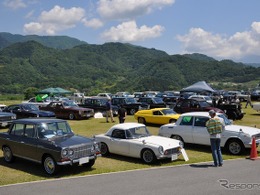 “広げよう旧車の輪！”を合い言葉に、道の駅富士川に250台のクラシックカーが大集結！ 画像