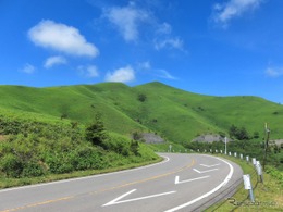 バイク初心者に「安全に楽しく上達」を伝授、基本操作からツーリングまで【書籍】