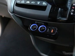 車内でスマホやタブレットを高速充電！「クイックチャージ」対応アイテムを追加…オートバックス 画像