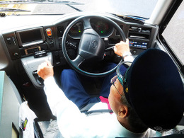 貸切バス運転者にドライブレコーダーを活用した指導・監督を義務付け 画像