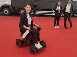 みんな乗るべし！ WHILLの次世代電動車椅子は楽しいぞ…ジャパンモビリティショー2023 画像