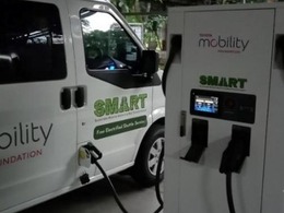 トヨタ、バリ島で「持続可能な交通」実証実験を発表