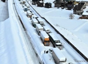 大雪に対する緊急発表…高速道と並行一般道で同時通行止めの可能性　国交省 画像