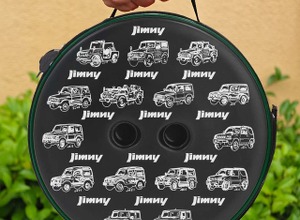 歴代『ジムニー』柄の折りたたみスツール、Amazonで販売開始 画像
