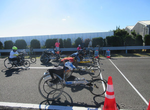 日産、追浜テストコースで第26回全国車椅子マラソン開催へ…12月7日 画像