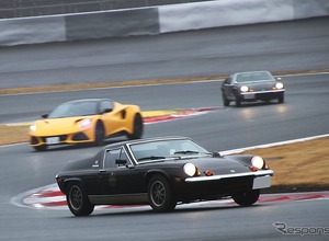 マーク8、マーク11、コーティナMk1 !!…77周年を記念し、新旧ロータスがサーキットでお祝い 画像