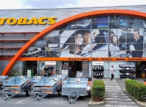 オートバックスフランス、自動発注AI「α-発注」導入…1店舗年間約3万件の発注作業を効率化 画像