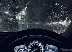 雨の日の視界が変わる ガラス撥水処理をDIYで続けたくなる理由～Weeklyメンテナンス～ 画像