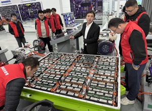 北京の自動車整備学校・整備工場に見る中国のEV整備最前線…「部品の交換屋」から「技術サービス事業者」への劇的な転換 画像