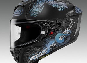 大蛇たちが乱舞！ SHOEIのフルフェイス『X-Fifteen オロチ』にブラック＆グリーンの新色登場 画像