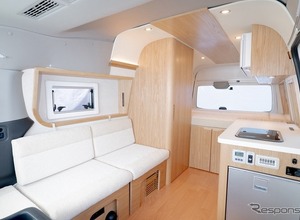 日産NV350キャラバンがベース、リビング・ベッド・カーゴ独立の「エレガンツァ」発表へ…東京キャンピングカーショー2026 画像