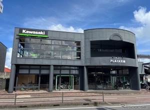 光の枠で演出した「ケージ」展示も！　カワサキプラザ宮崎、リニューアルオープン…宮崎市神宮東2丁目 画像
