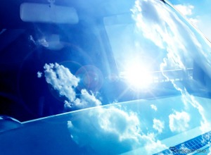 真夏の車内温度は「サンシェード」で何度、変わる？　効果と効率的な冷やし方とは？ 画像