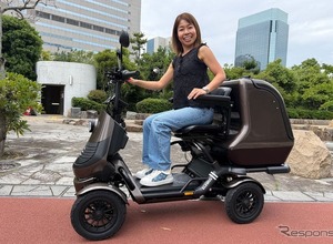 特定小型4輪「ELEGRAN」、新グレード「プレミアム」追加…跳ね上げ式ひじ掛け標準装備 画像