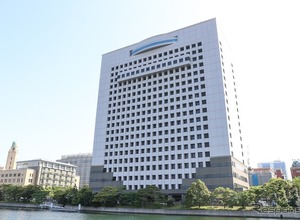 相次ぐ個人情報漏えい、神奈川県警が30年前から失効免許証を不正流用［新聞ウォッチ］ 画像