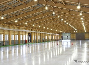 冬用タイヤ高性能化へ！…横浜ゴムが北海道テストコースに屋内氷盤試験場を開設 画像